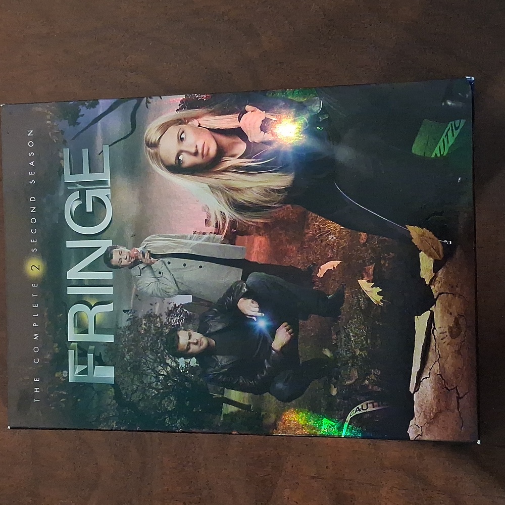 The Fringe Season Two   - 6 DVD Set